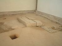 Cluny, Abbaye, Salle du Chapitre, Vestiges du choeur de Cluny II (1)